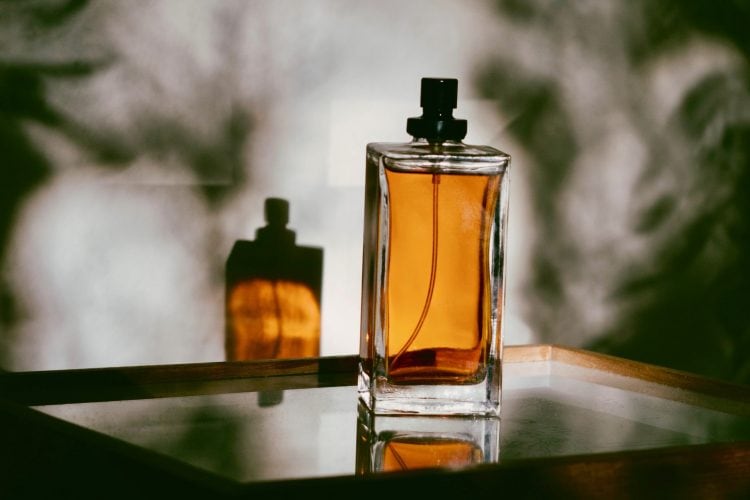 copycat perfumes, perfume dupes, smellalikes
